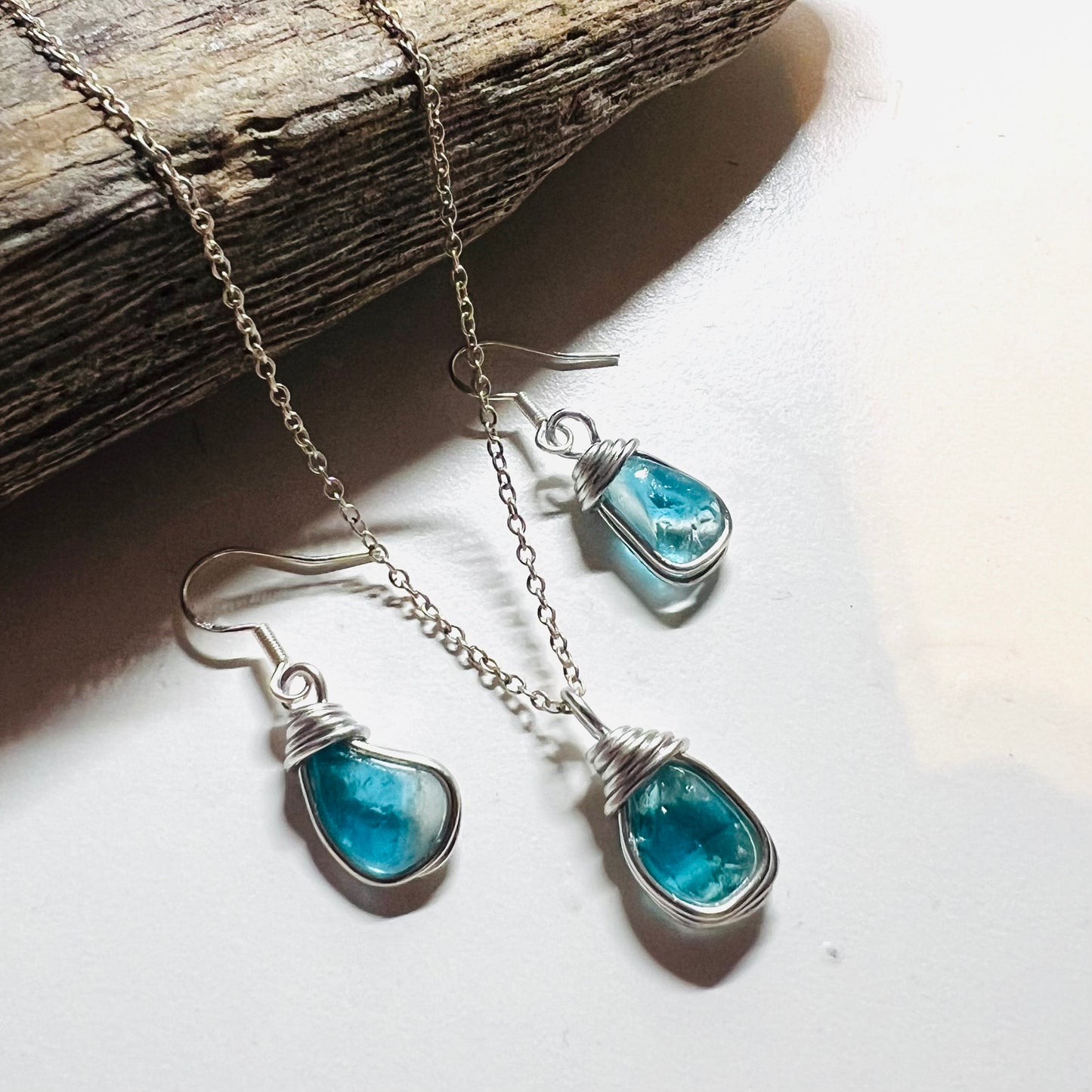 Blue Seaham Sea Glass Jewellery Set loop