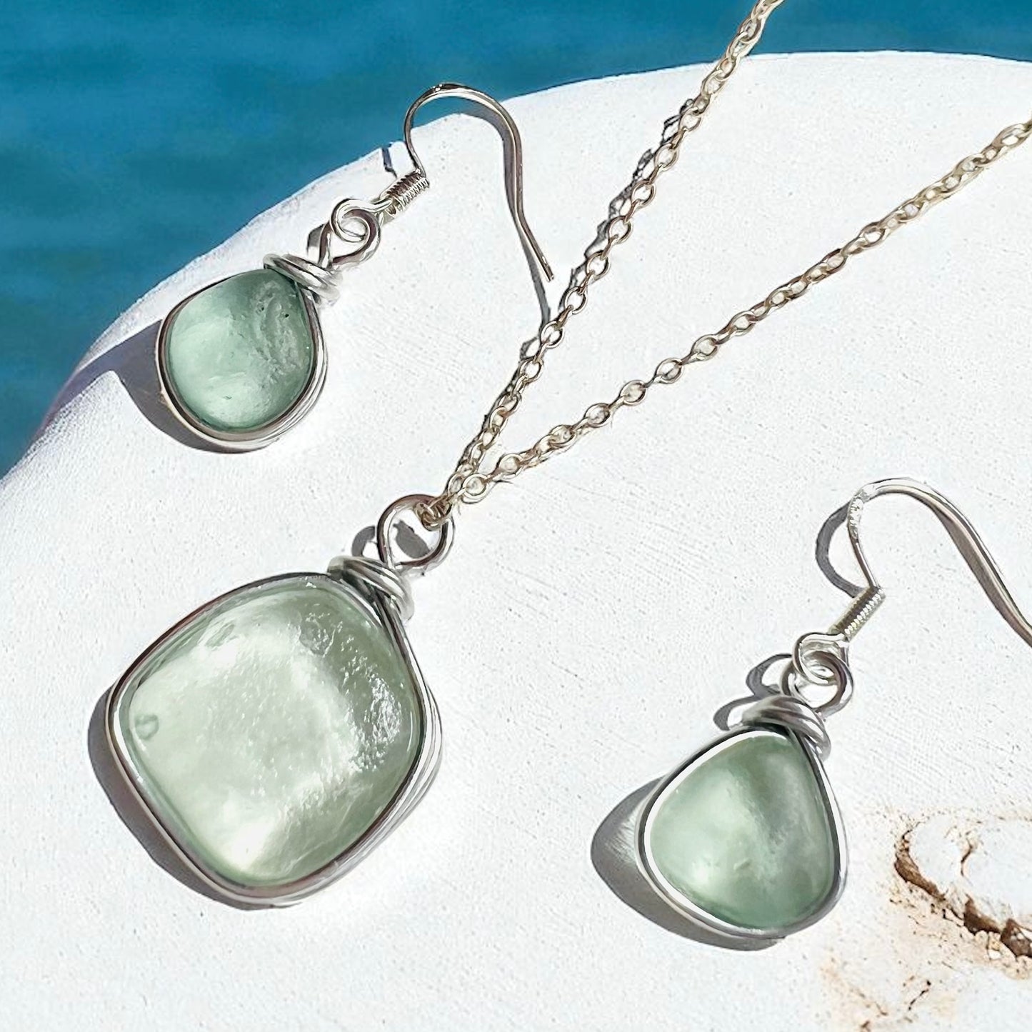 Seafoam Seaham Sea Glass Jewellery Set loop