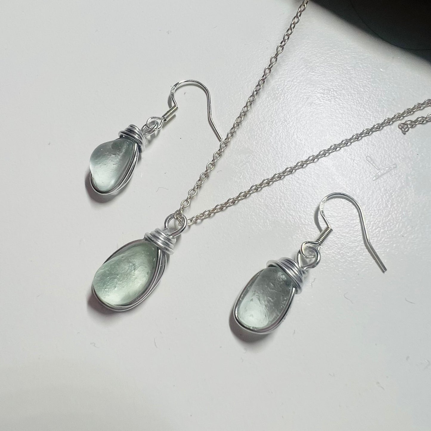 Seafoam Seaham Sea Glass Jewellery Set loop