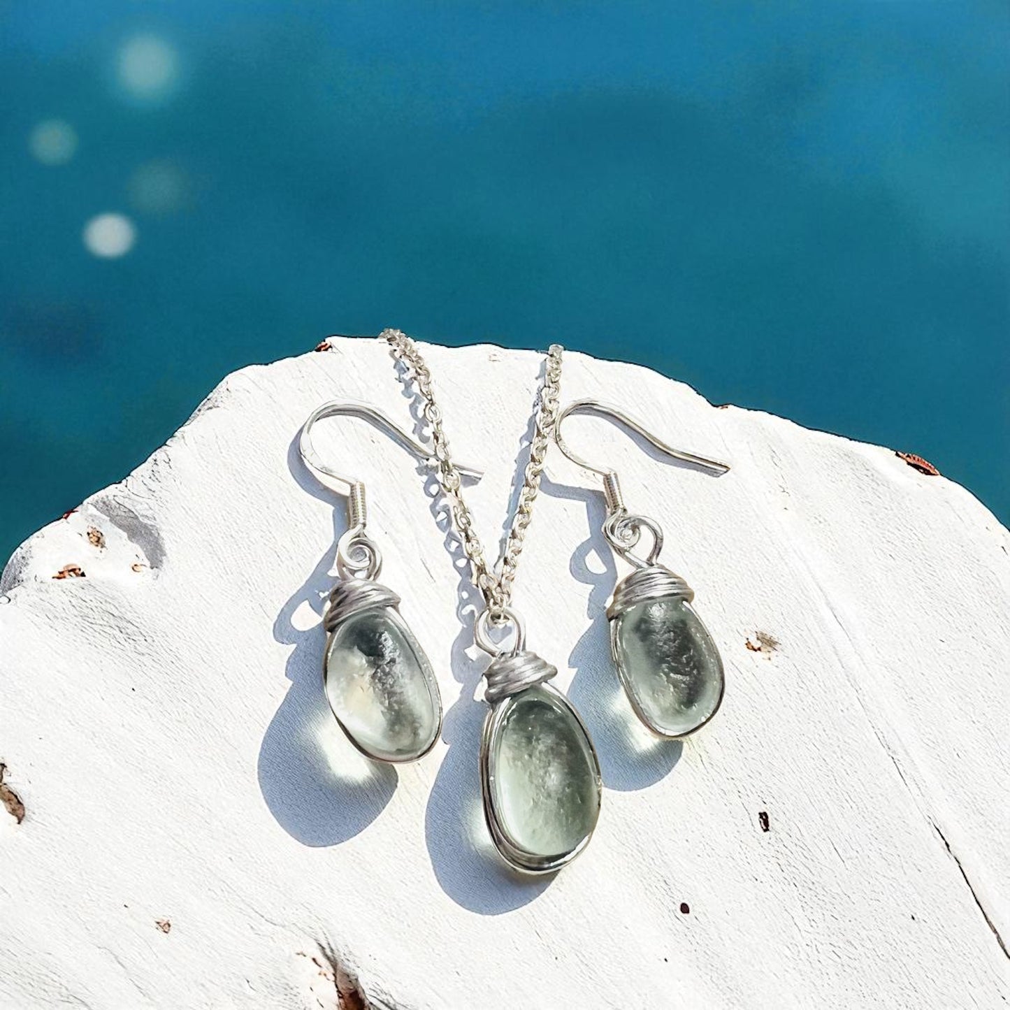 Seafoam Seaham Sea Glass Jewellery Set loop