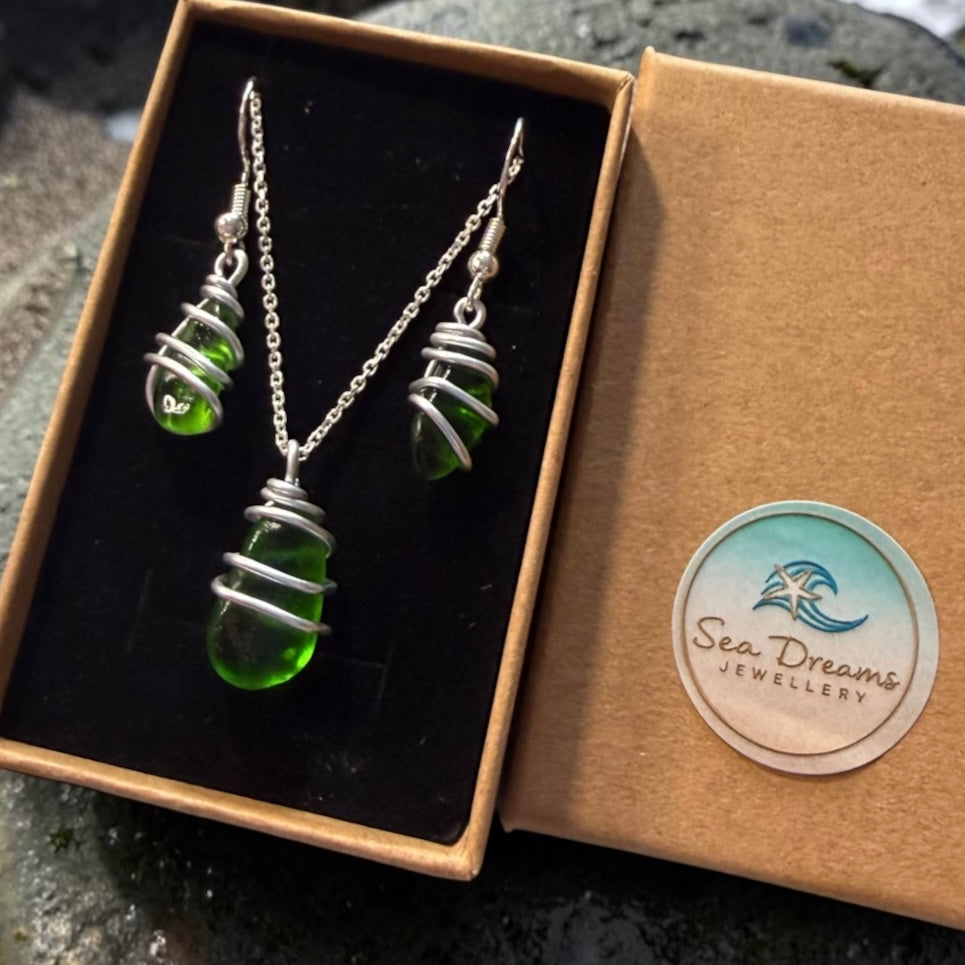 Green Seaham Sea Glass Jewellery Set