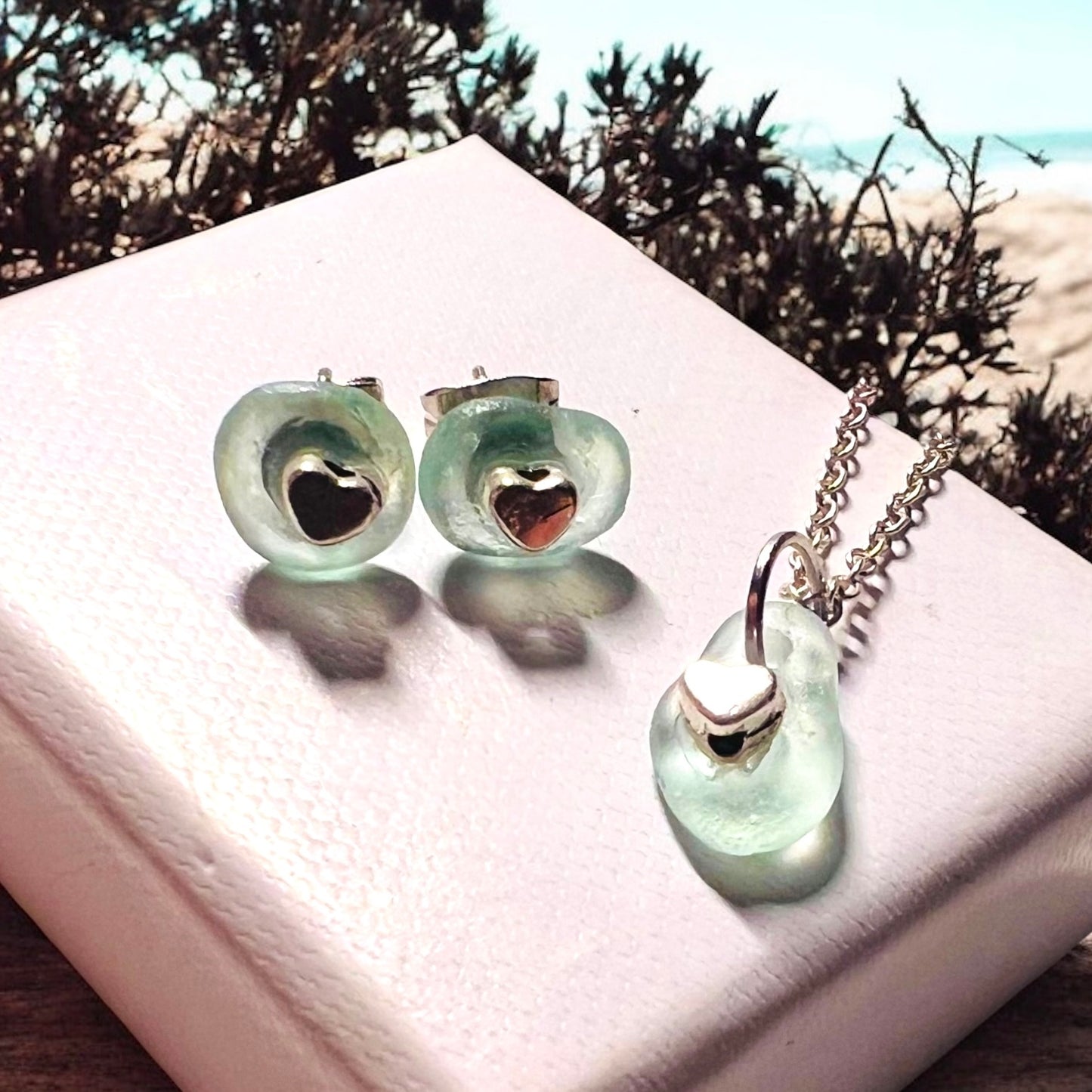 Cute Aqua Seaham Sea Glass Jewellery & Heart  Set