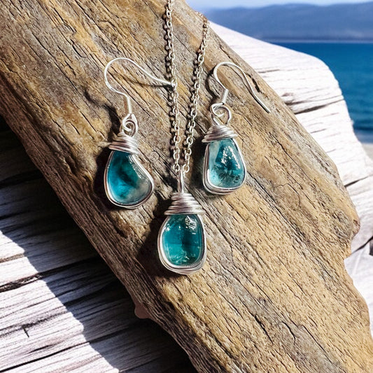 Blue Seaham Sea Glass Jewellery Set loop